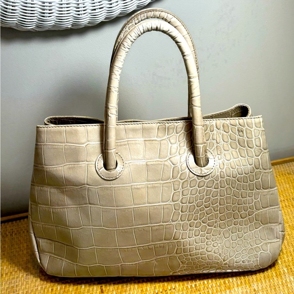 Authentic Furla Italian leather beige croc embossed tote bag as new! - Picture 2 of 9